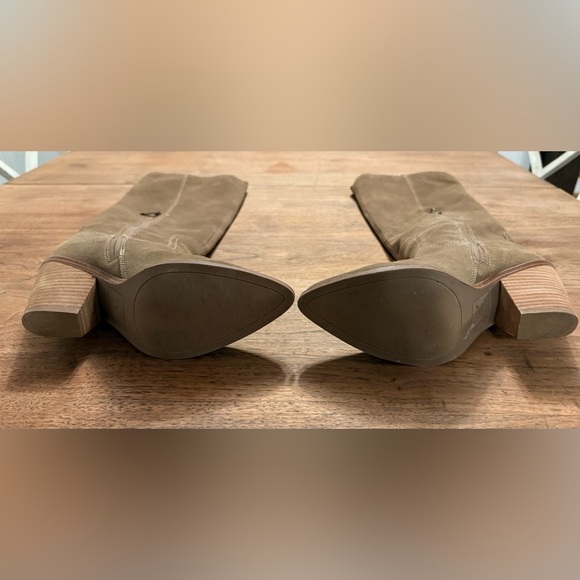 Bandolino Willow Wrangle Waterproof Western Boots - Picture 11 of 12